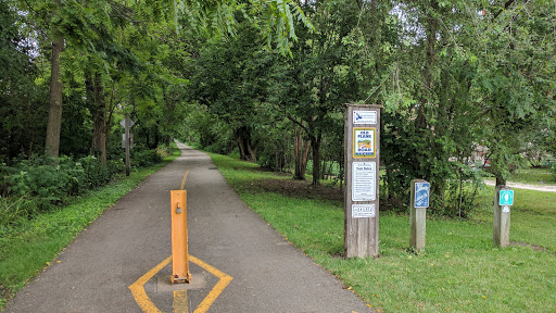Lions Den Park