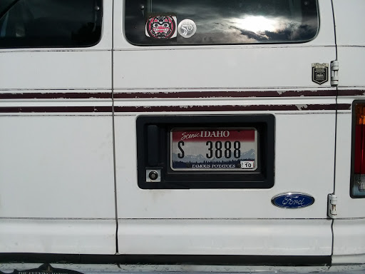 Thrift Store «72nd Street Goodwill», reviews and photos, 1415 E 72nd St, Tacoma, WA 98404, USA