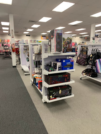 Clothing Store «Citi Trends», reviews and photos, 7428 N 30th St, Omaha, NE 68112, USA