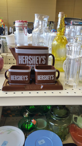 Thrift Store «Union Gospel Mission Store», reviews and photos, 885 Commercial St NE, Salem, OR 97301, USA