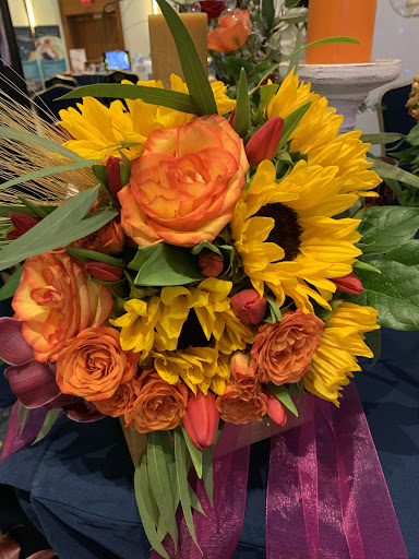 Florist «Victorian Rose Florist», reviews and photos, 53 Main St, Hebron, CT 06248, USA