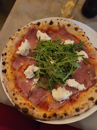 Kommentare und Rezensionen über Ristorante Napoli Mia Pizzeria Floraire