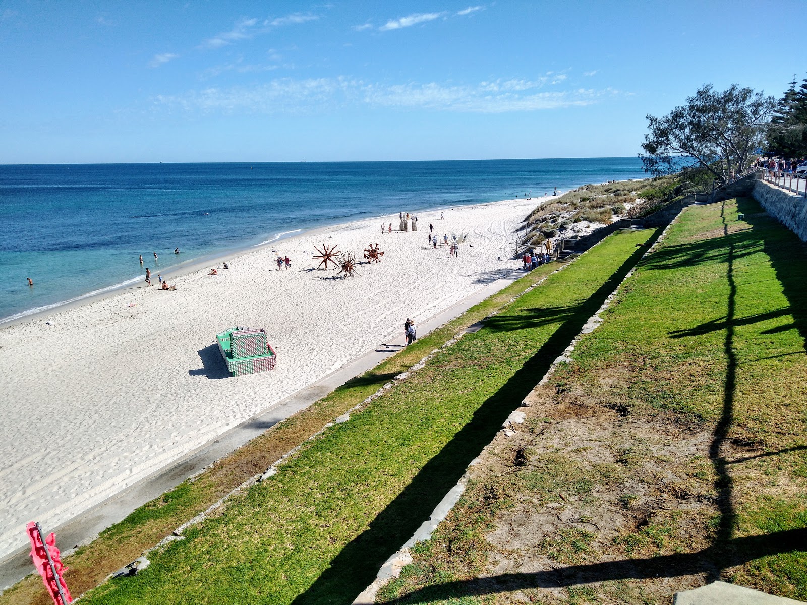 Photo of Cottesloe Beach with turquoise pure water surface