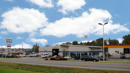 Tire Shop «Hollingsworth Tire Pros», reviews and photos, 498 Industrial Dr, Springfield, TN 37172, USA