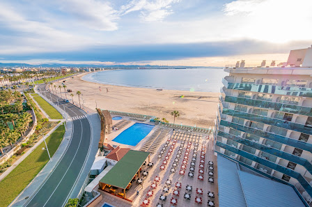 Golden Donaire Beach Hotel Carrer del Vaporet, s/n, 43481 Platja de la Pineda, Tarragona, España