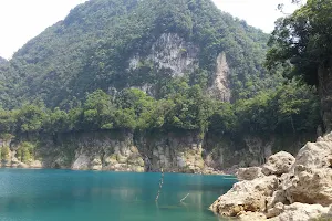 Lago Yolnajab image