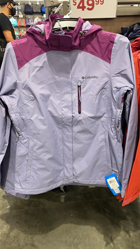 Sportswear Store «Columbia Sportswear», reviews and photos, 911 SW Broadway, Portland, OR 97205, USA