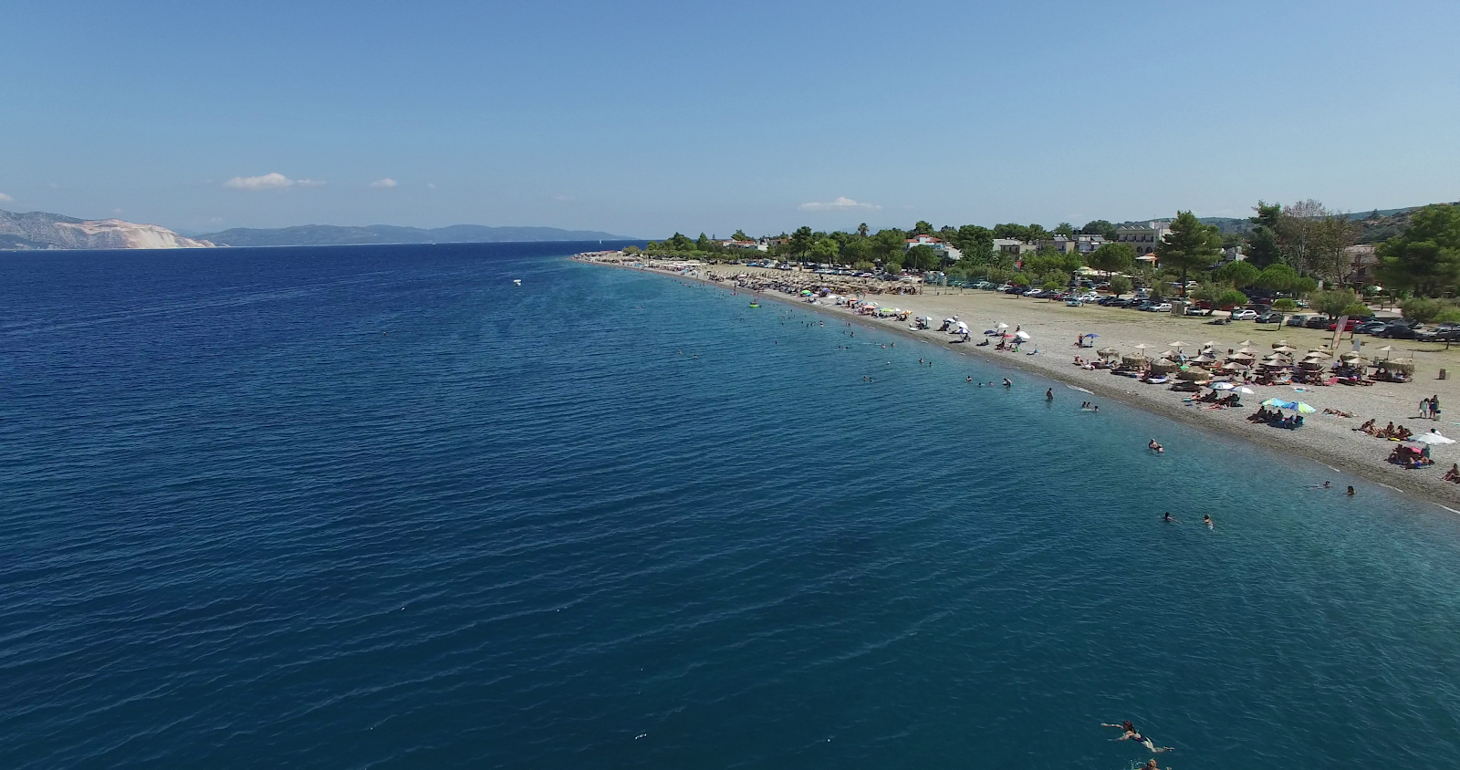 Foto von Pefki beach mit sehr sauber Sauberkeitsgrad