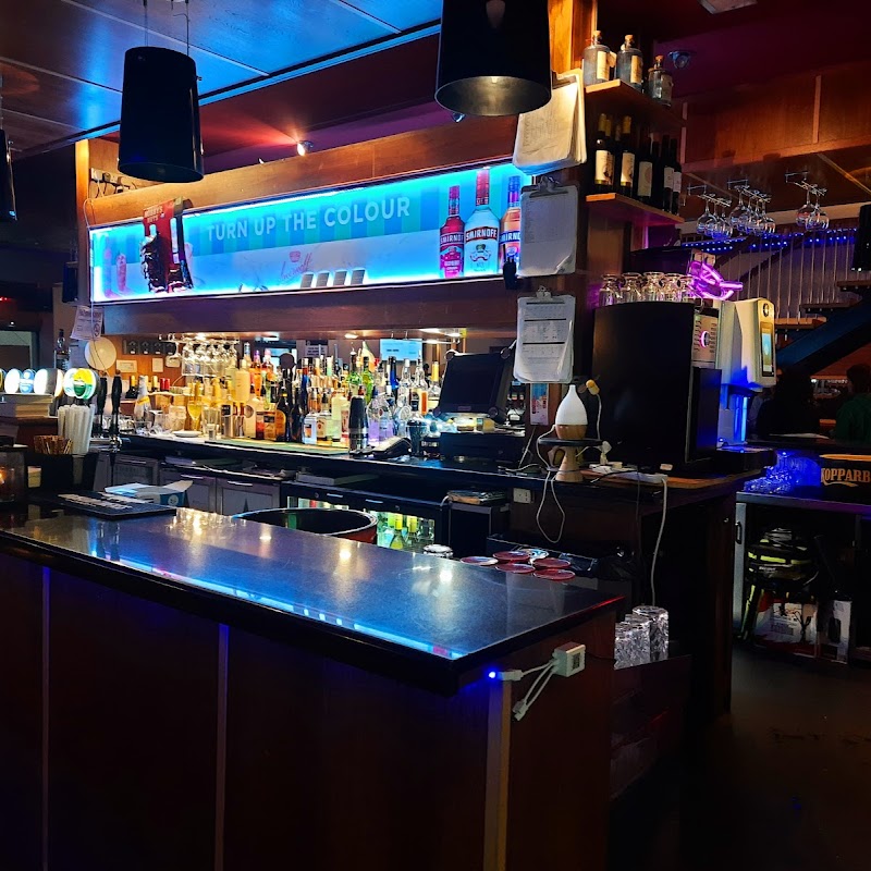 Lagoona Sport's bar and restaurant