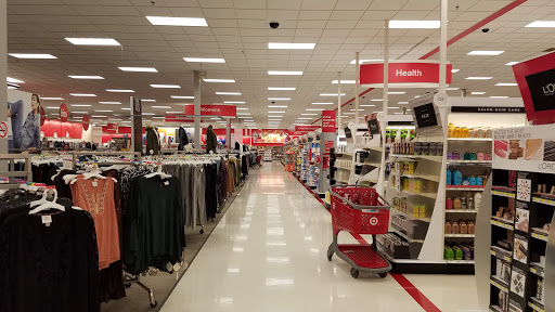 Department Store «Target», reviews and photos, 2099 Skokie Valley Rd, Highland Park, IL 60035, USA