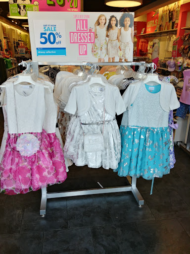 Shopping Mall «Vernon Hills Shopping Center», reviews and photos, 700 White Plains Post Road, Eastchester, NY 10709, USA