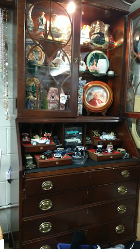 Thrift Store «St Jude the Apostle Thrift», reviews and photos, 822 Glenview Ave, Wauwatosa, WI 53213, USA