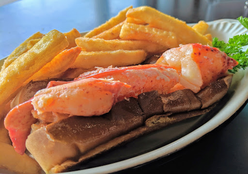 Shopping Mall «Rockside Corners Shopping Center», reviews and photos, 6901 Rockside Rd, Independence, OH 44131, USA