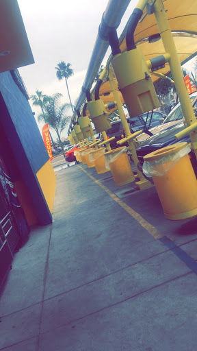 Car Wash «Wash N Go Express», reviews and photos, 3342 Rosecrans St, San Diego, CA 92107, USA