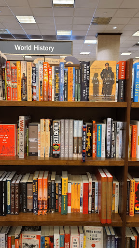 Book Store «Barnes & Noble», reviews and photos, 7700 NE 4th Plain Blvd Vancouver Plaza, Vancouver, WA 98662, USA