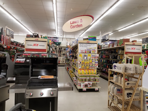 Hardware Store «Westlake Ace Hardware», reviews and photos, 2054 NW Topeka Blvd, Topeka, KS 66608, USA