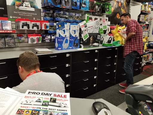 Video Game Store «GameStop», reviews and photos, 2631 Windmill Pkwy, Henderson, NV 89074, USA