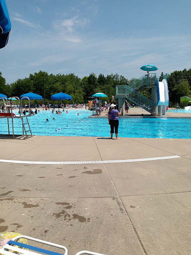 Water Park «Seafari Springs Aquatic Center», reviews and photos, 1700 Greenbrook Blvd, Hanover Park, IL 60133, USA