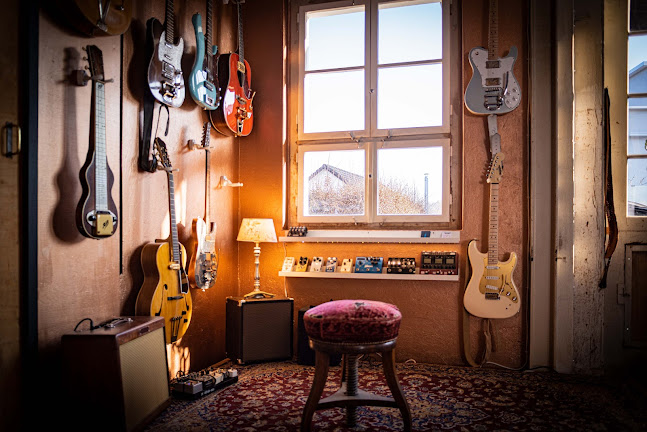 Kommentare und Rezensionen über Magneton – Handmade Custom Shop Guitars