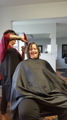 Hair Salon «PK Salon», reviews and photos, 2033 Bardstown Rd, Elizabethtown, KY 42701, USA