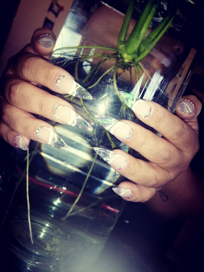 Ruby Nails & Laishes Naturals