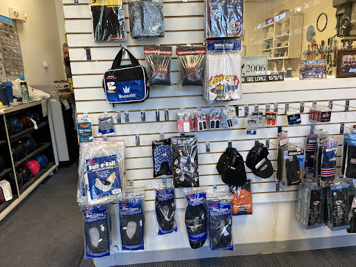Bowling Supply Shop «Off 7 Bowling Pro Shop», reviews and photos, 46839 Maple Leaf Pl #180, Sterling, VA 20164, USA