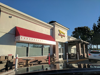 In-N-Out Burger - 170 Nut Tree Pkwy, Vacaville, CA 95687