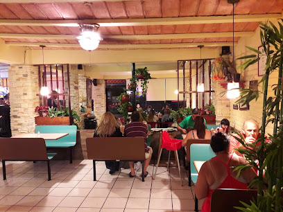 Jax Snax Restaurant - Plaza Comercial Creston, Blvd. Manlio Fabio Beltrones S/N-Lote 10, El Crestón, 85506 Heroica Guaymas, Son., Mexico