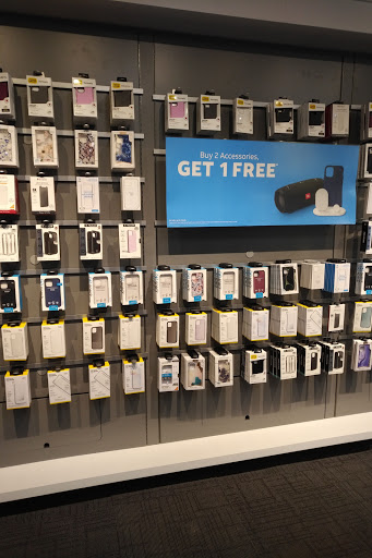 Cell Phone Store «AT&T», reviews and photos, 28835 Gratiot Ave, Roseville, MI 48066, USA