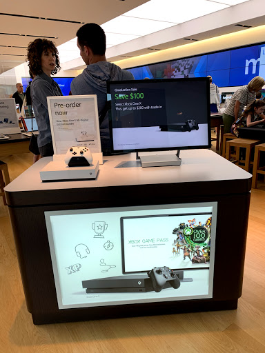 Computer Store «Microsoft Store», reviews and photos, 160 N Gulph Rd, King of Prussia, PA 19406, USA