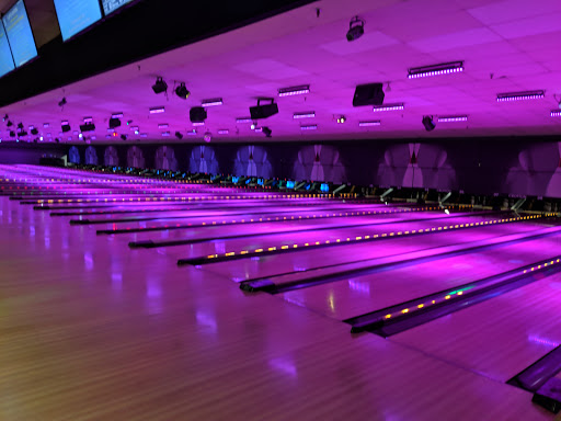 Bowling Alley «Crofton Bowling Centre», reviews and photos, 2115 Priest Bridge Dr, Crofton, MD 21114, USA