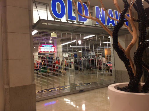 Old Navy, 7101 Democracy Blvd, Bethesda, MD 20817, USA, 