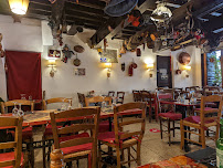 Atmosphère du Restaurant Pizzeria Chez Mico à Sanary-sur-Mer - n°3