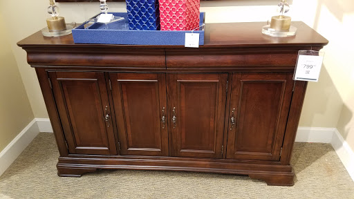 Furniture Store «Havertys Furniture», reviews and photos, 201 S Point Blvd, McDonough, GA 30253, USA