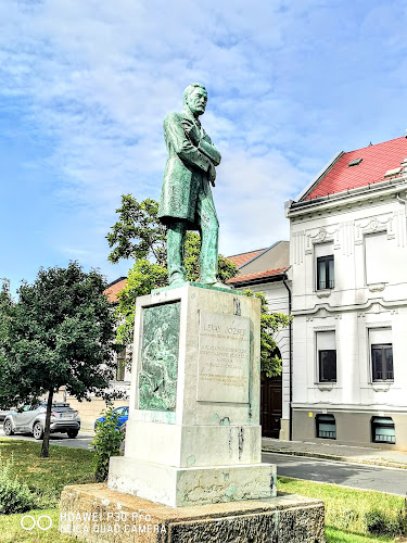 Lévay József szobor - Miskolc