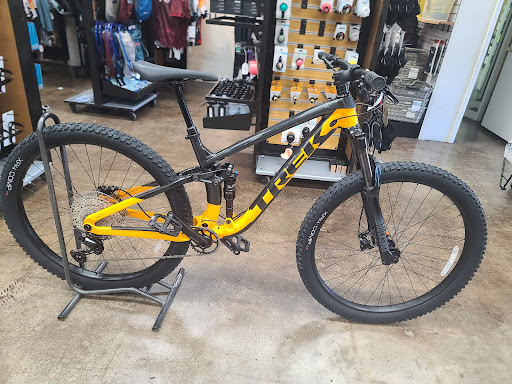 Bicycle Store «Landis Cyclery», reviews and photos, 10417 N Scottsdale Rd, Scottsdale, AZ 85253, USA