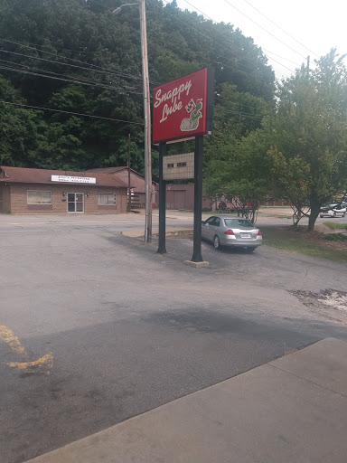 Oil Change Service «Snappy Lube», reviews and photos, 704 Dellwood Rd, Waynesville, NC 28786, USA