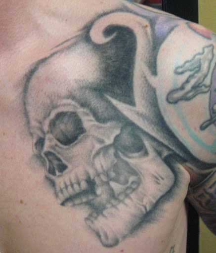 Tattoo Shop «Lady Luck Tattoo Studio», reviews and photos, 220 N Benton St, Woodstock, IL 60098, USA