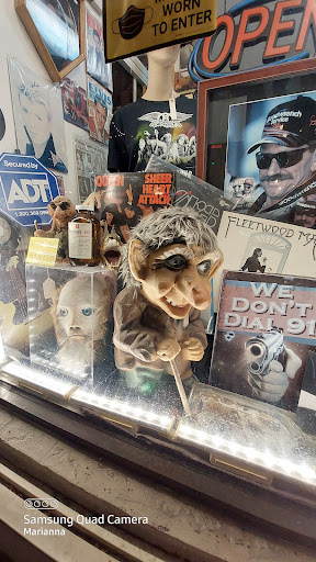 Tattoo Shop «Kreepy Tiki Tattoo», reviews and photos, 2606 S Federal Hwy, Fort Lauderdale, FL 33316, USA