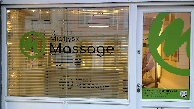 Anmeldelser af Midtjysk Massage i Hornbæk-Dronningmølle - Massør
