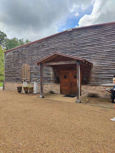 Wedding Venue «Natchez Hills Vineyard. Middle Tennessee Wedding Venue», reviews and photos, 109 Overhead Bridge Rd, Hampshire, TN 38461, USA