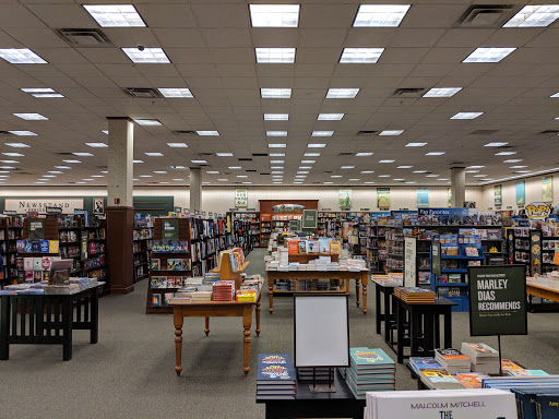 Book Store «Barnes & Noble», reviews and photos, 5601 Brodie Ln #300, Austin, TX 78745, USA