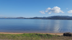 Spiaggia La Sciumara'in fotoğrafı düz bir kıyı şeridi ile birlikte