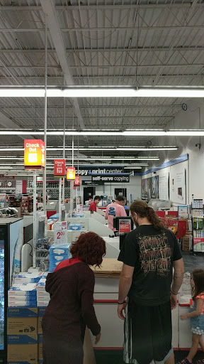 Office Supply Store «Staples», reviews and photos, 855 Central Park Ave, Scarsdale, NY 10583, USA