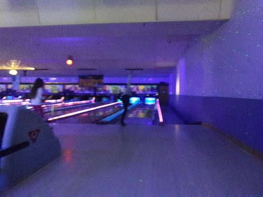 Bowling Alley «Laraway Lanes», reviews and photos, 1009 W Laraway Rd, New Lenox, IL 60451, USA