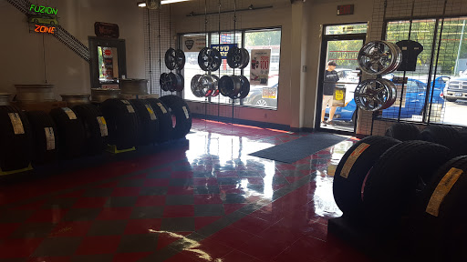 Tire Shop «Mitchem Tire», reviews and photos, 307 E Kearney St, Springfield, MO 65803, USA