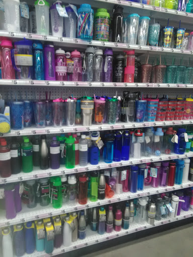 Department Store «T.J. Maxx», reviews and photos, 1300 Shingle Creek Xing, Brooklyn Center, MN 55430, USA