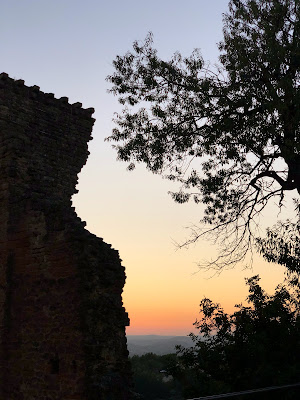 Parking Restaurant verger des Papes et du Château à Châteauneuf-du-Pape
