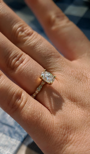 Jewelry Store «Genesis Diamonds (Cincinnati)», reviews and photos, 8060 Montgomery Rd #500, Cincinnati, OH 45236, USA