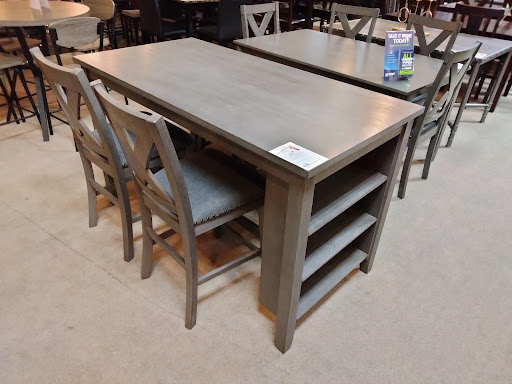 Bedroom Furniture Store «Furniture & Mattress World», reviews and photos, 4020 E Thomas Rd, Phoenix, AZ 85018, USA